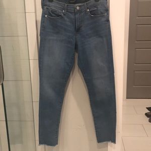 Banana Republic skinny frayed jeans never worn